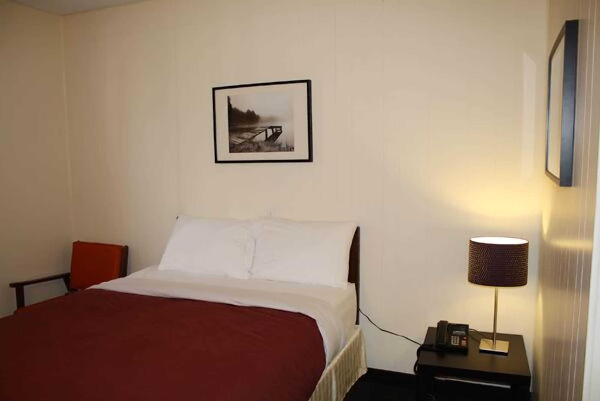 Empress Inn And Suites By The Falls Niagara Falls Exterior photo